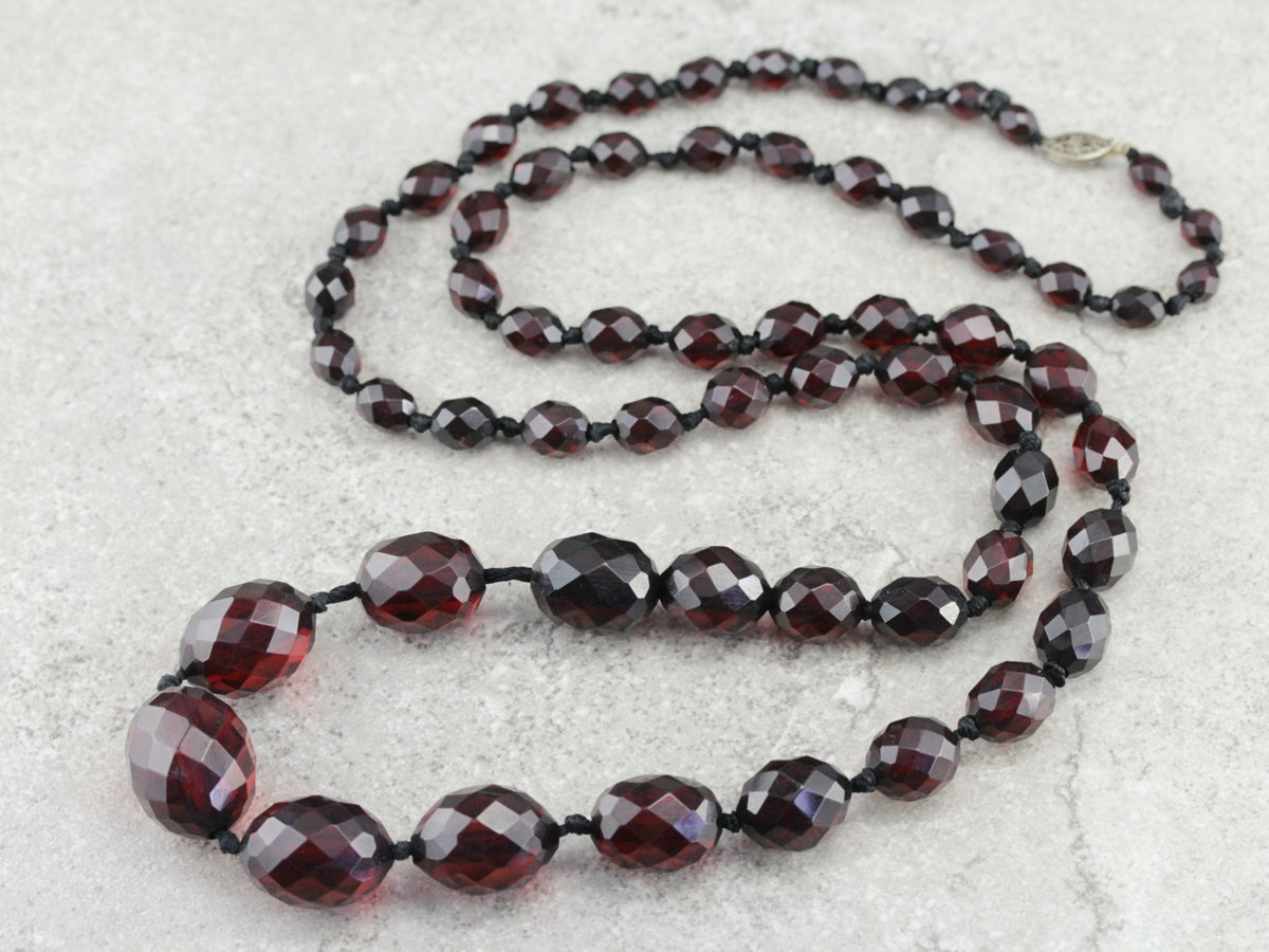 Vintage Cherry Amber Bakelite Necklace