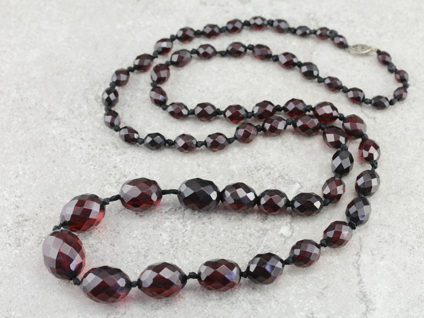 Vintage Cherry Amber Bakelite Necklace