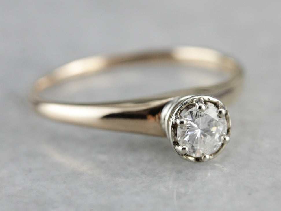 Anillo de compromiso con solitario de diamantes