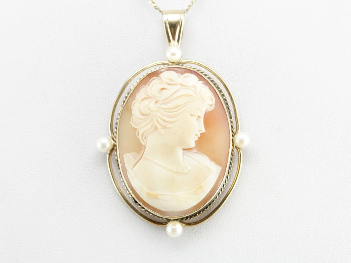 Vintage Gold Cameo Pendant