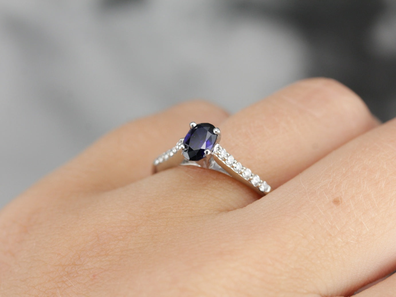 Sapphire Engagement Ring in White Gold