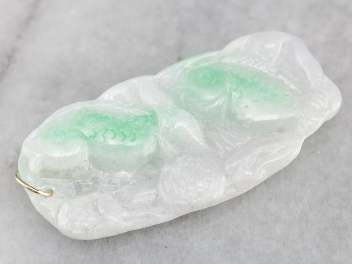 Colgante de jade tallado con pez Koi vintage