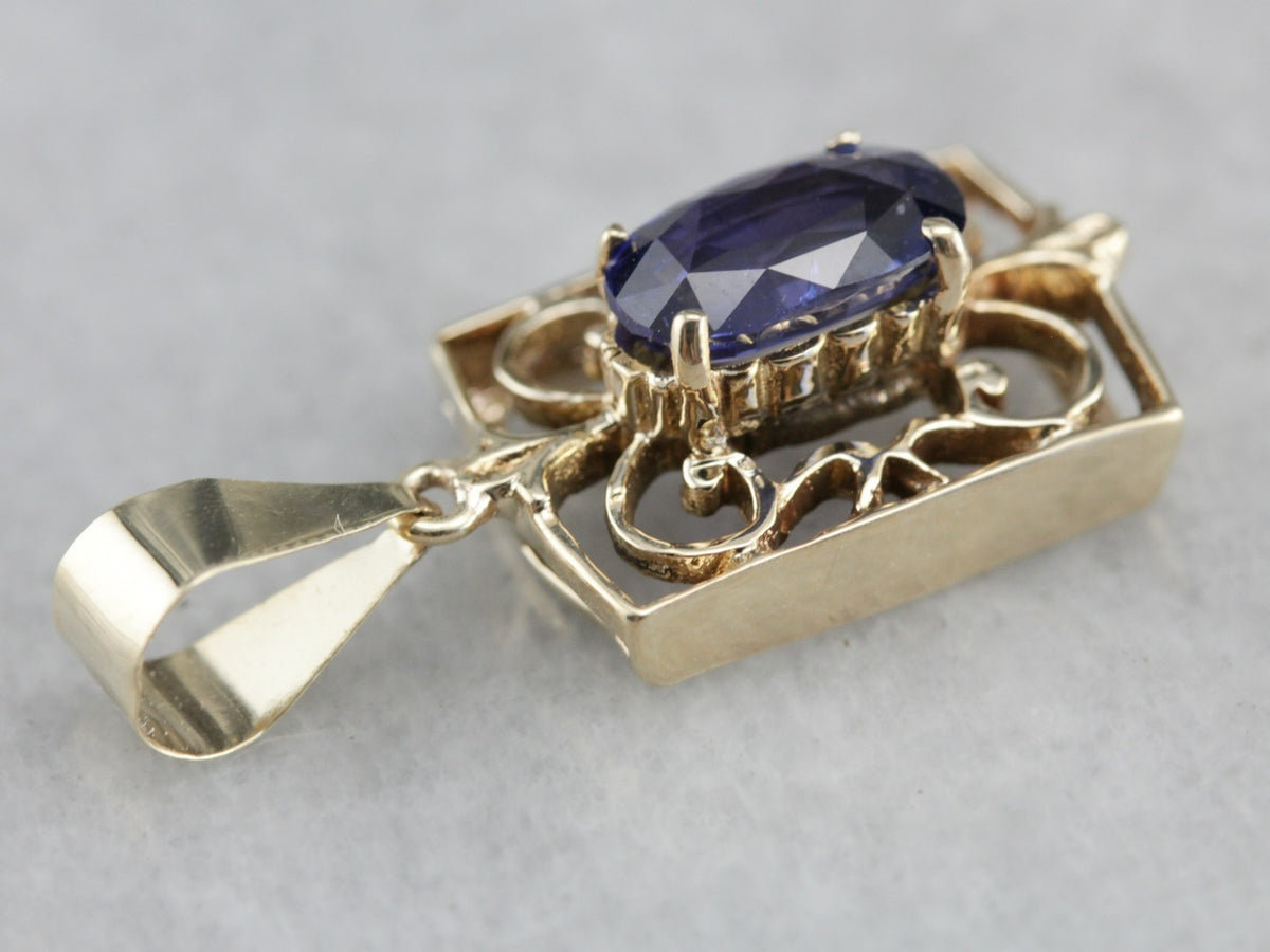 Sapphire Filigree Pendant in Yellow Gold