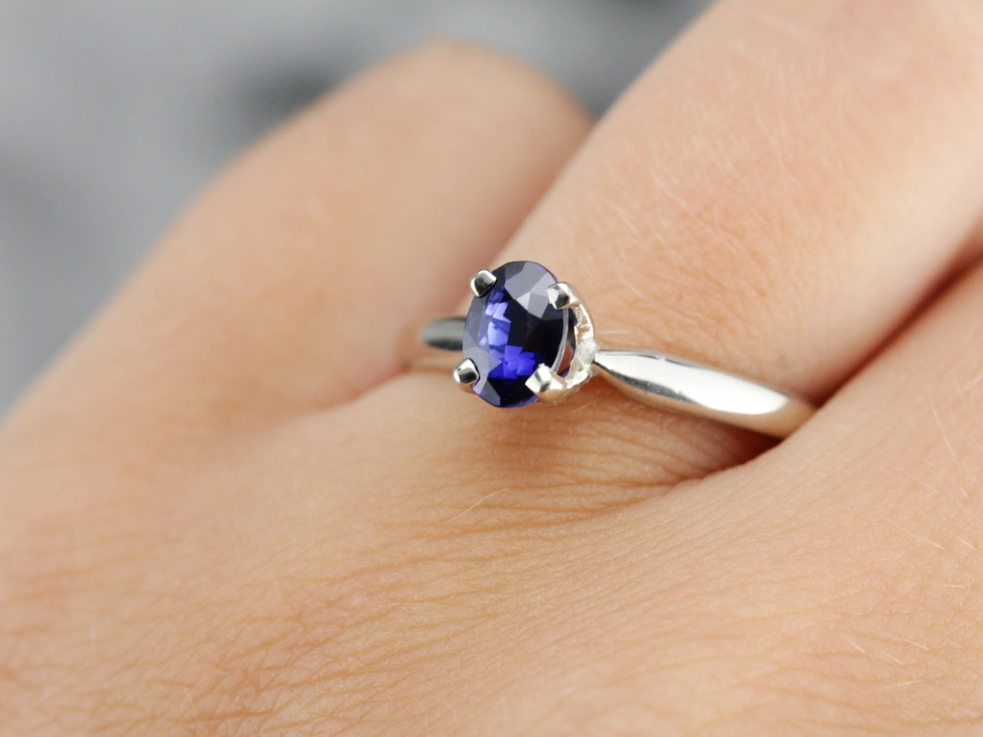 Sapphire Engagement Ring in White Gold