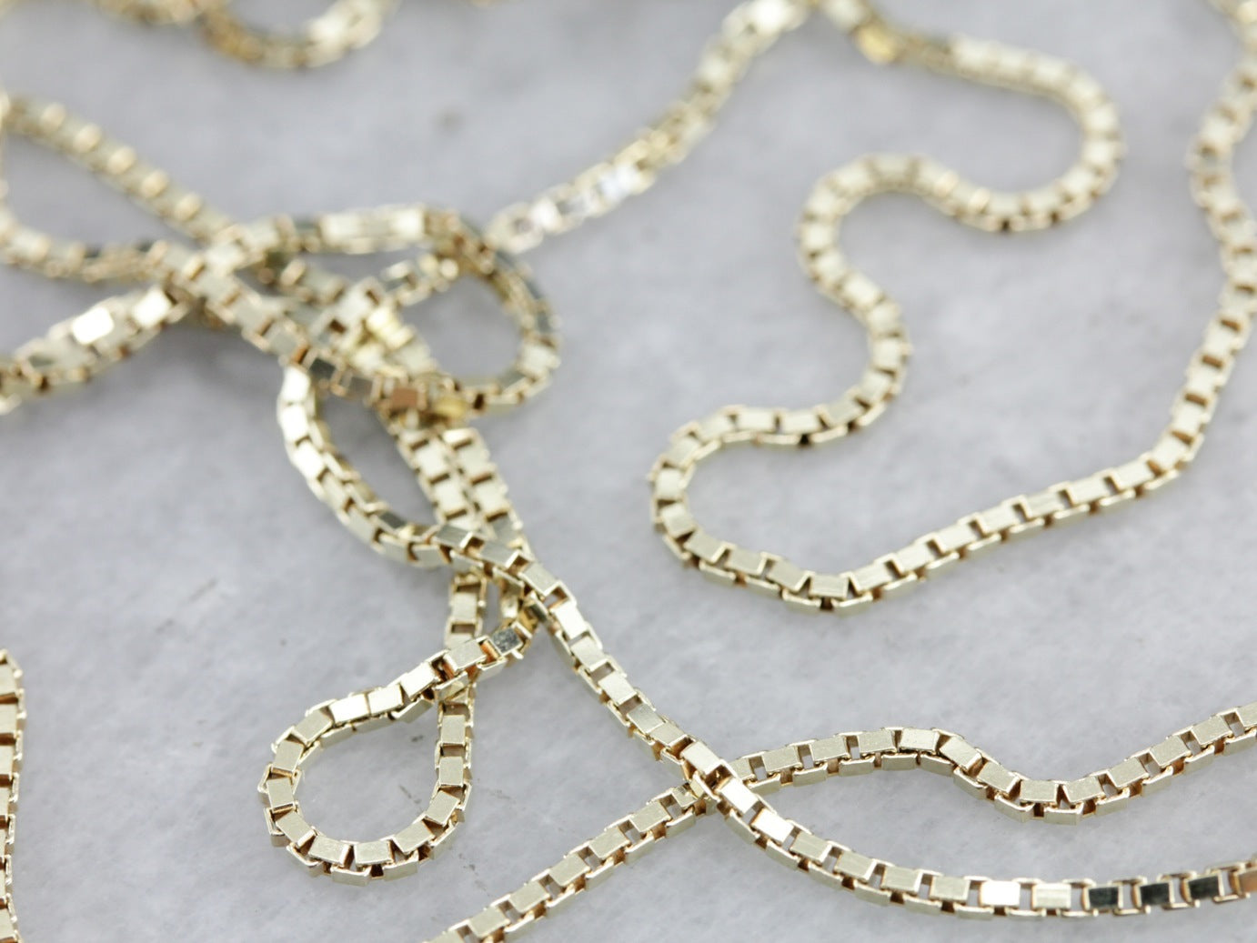 Vintage Box Chain in Yellow Gold