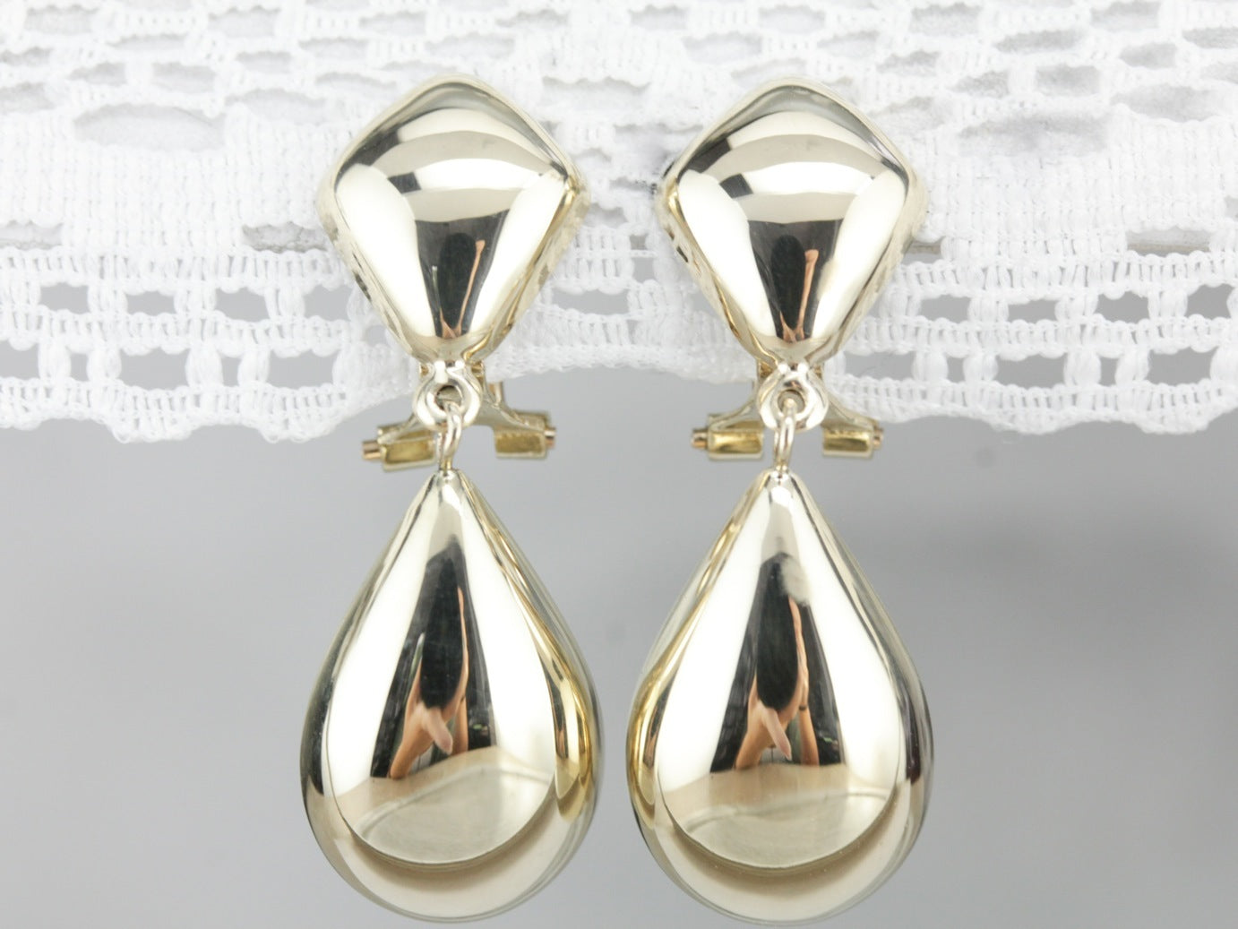 Vintage Clip-on Yellow Gold Drop Earrings