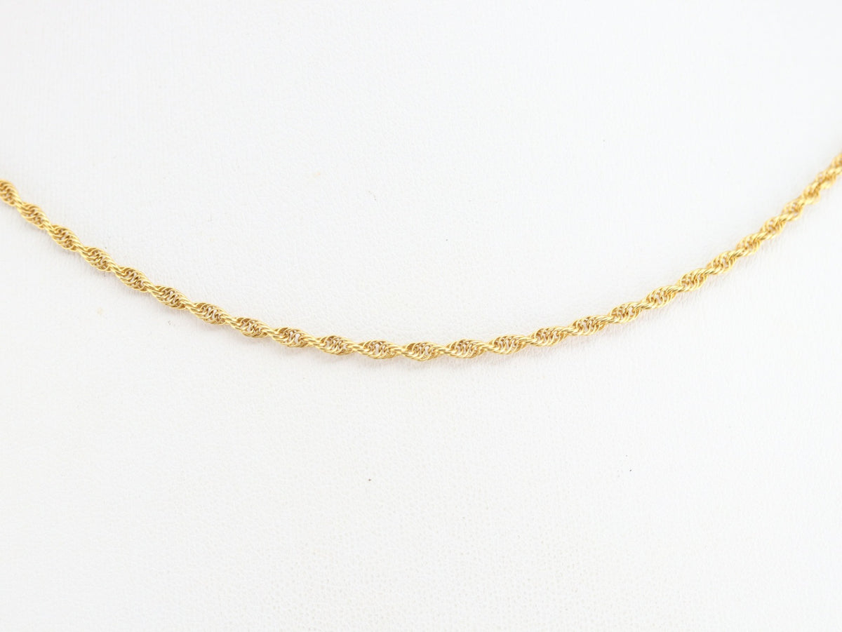 Cadena de cuerda antigua en oro amarillo