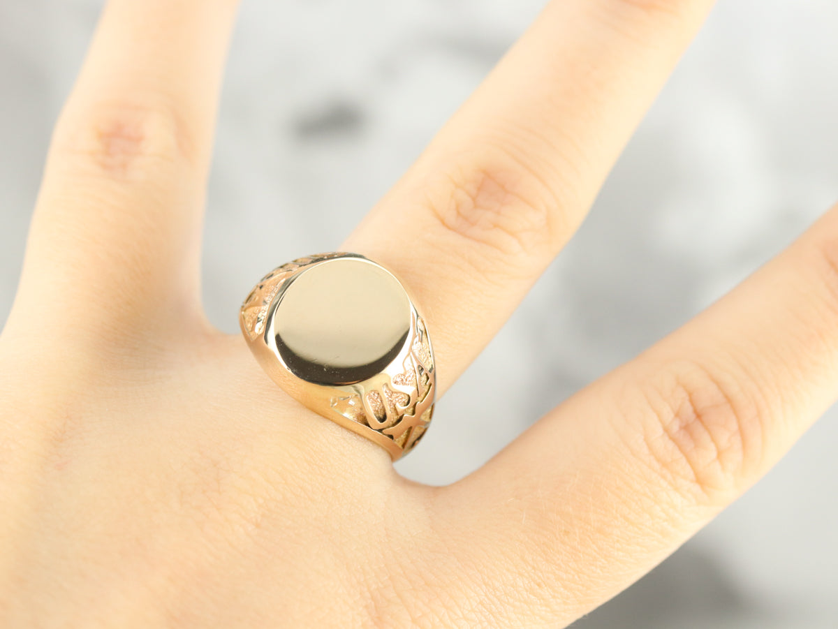 Vintage Men's USA Gold Signet Ring