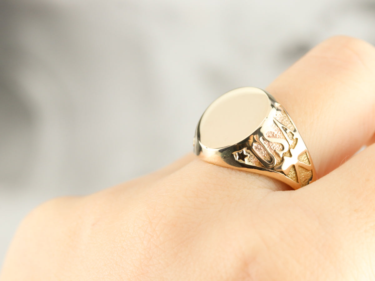 Vintage Men's USA Gold Signet Ring