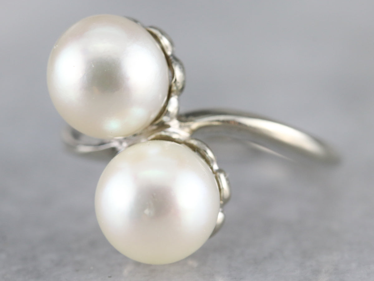Pearl Bypass White Gold Ring
