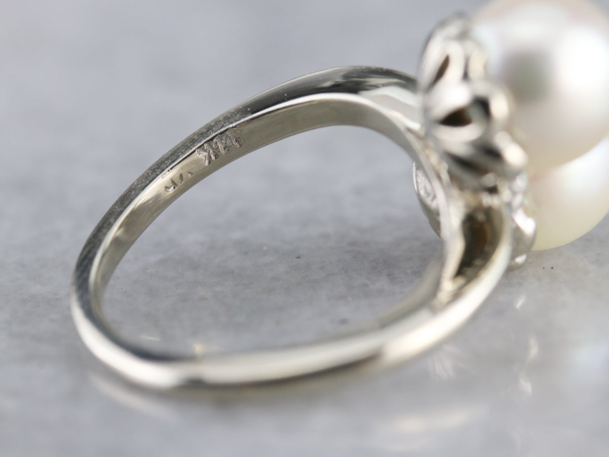 Pearl Bypass White Gold Ring