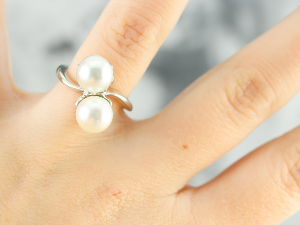 Pearl Bypass White Gold Ring