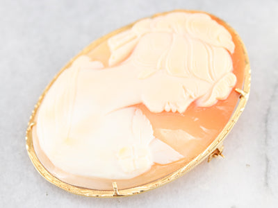 Antique Cameo Brooch in Yellow Gold