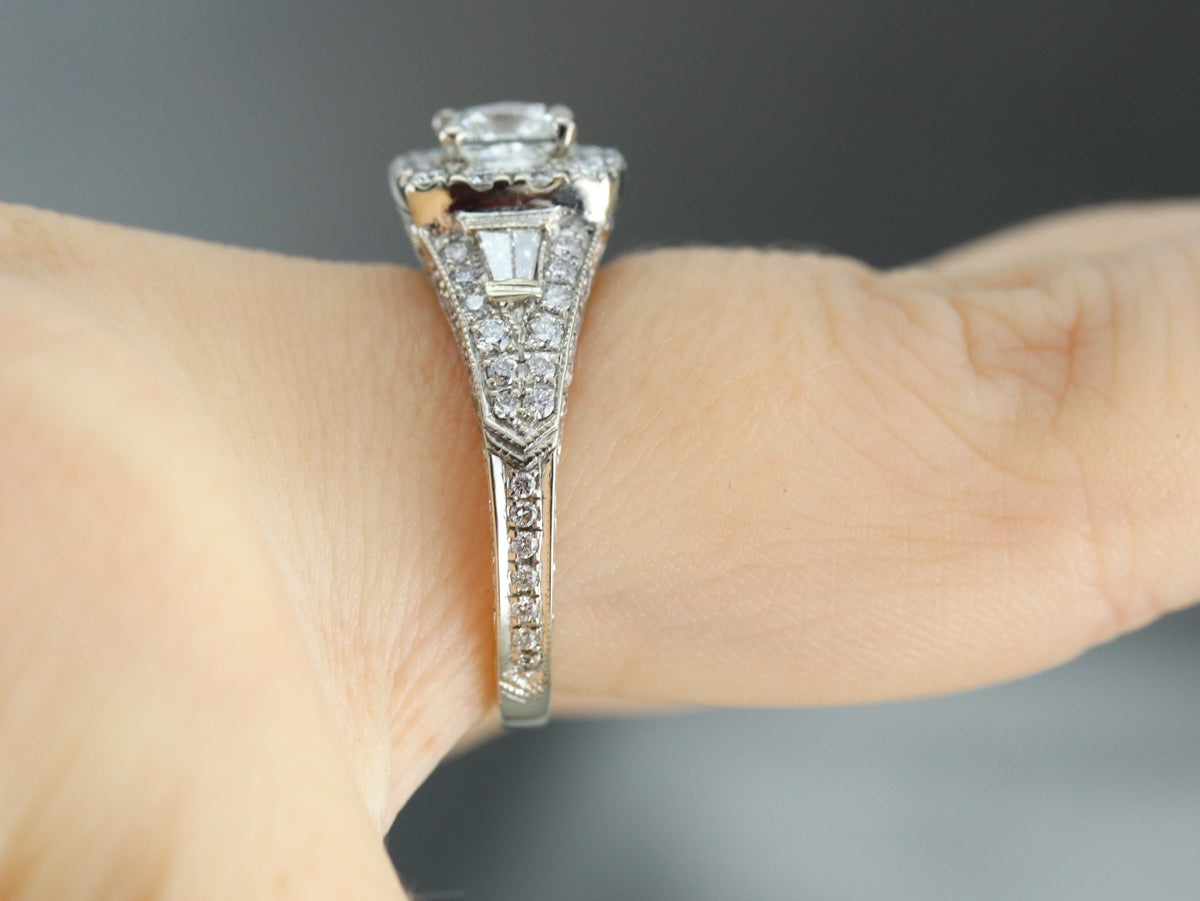 Anillo de compromiso moderno con diamantes de talla princesa de Neil Lane