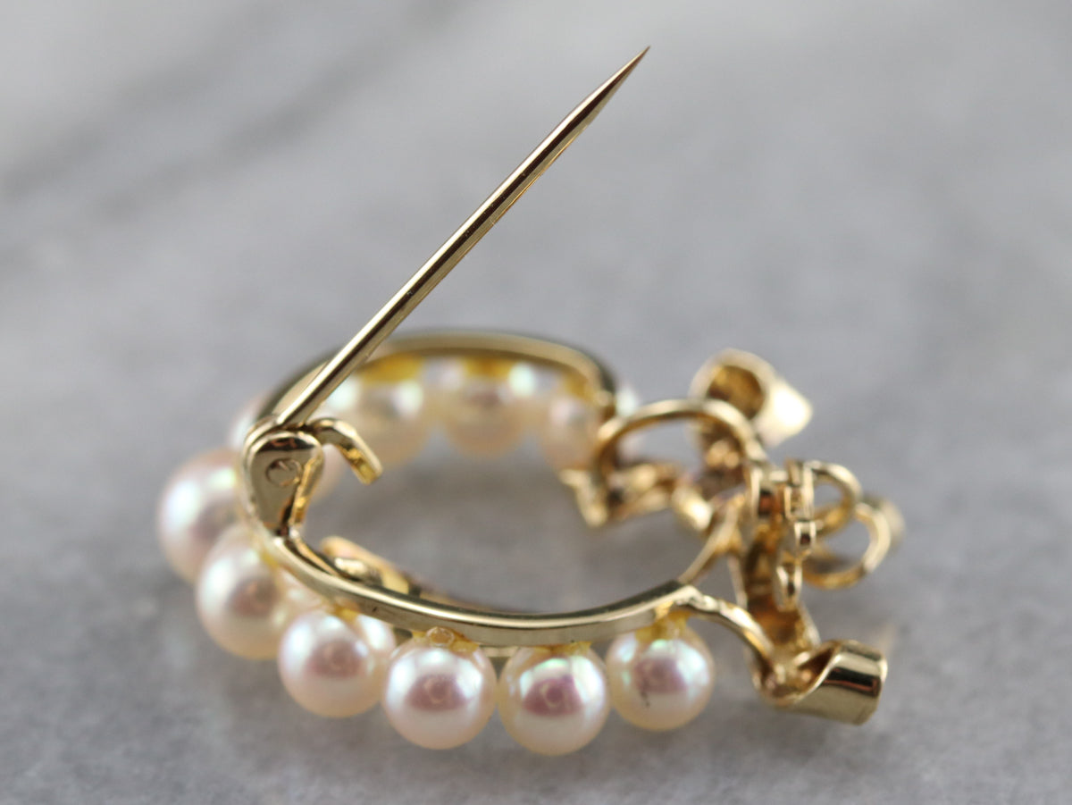 Retro Era Pearl Circle Pin