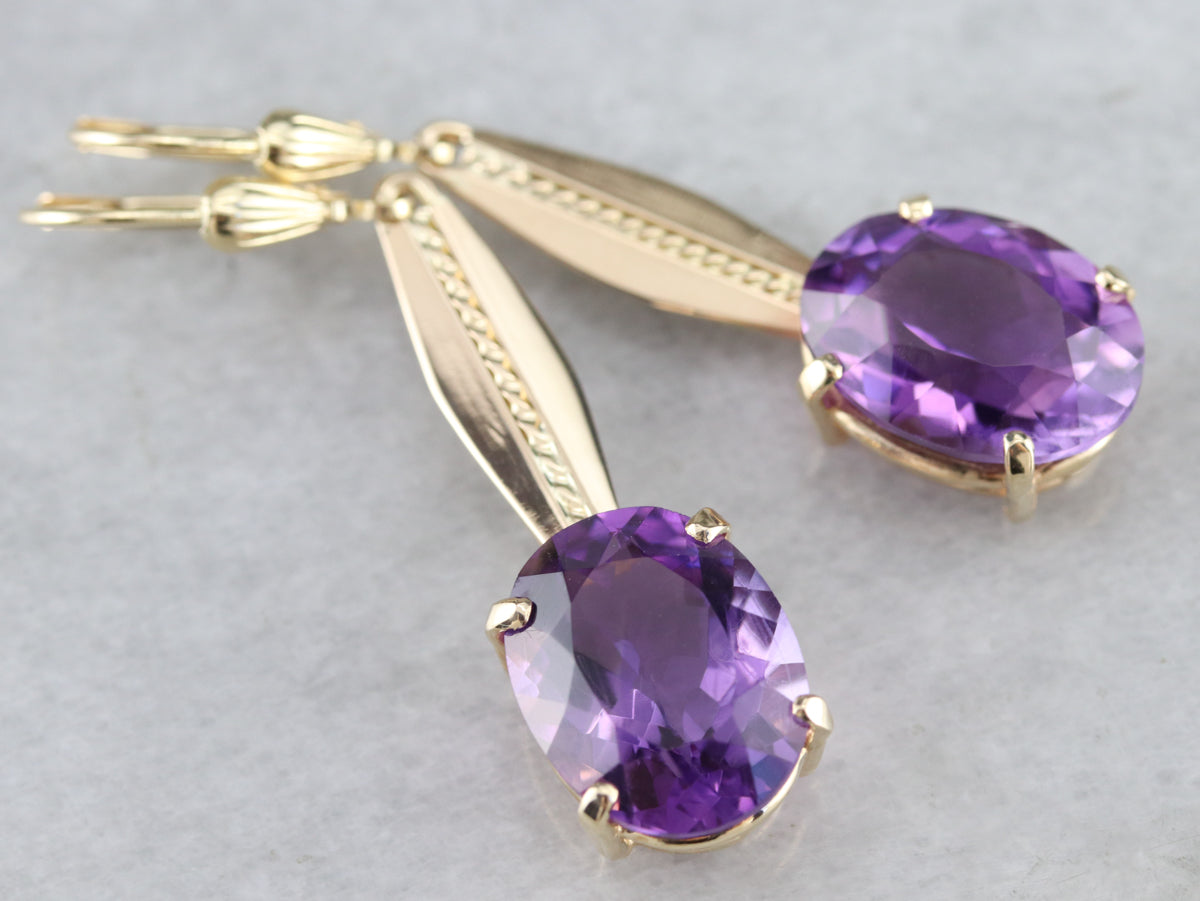 Pendientes colgantes de amatista en oro amarillo