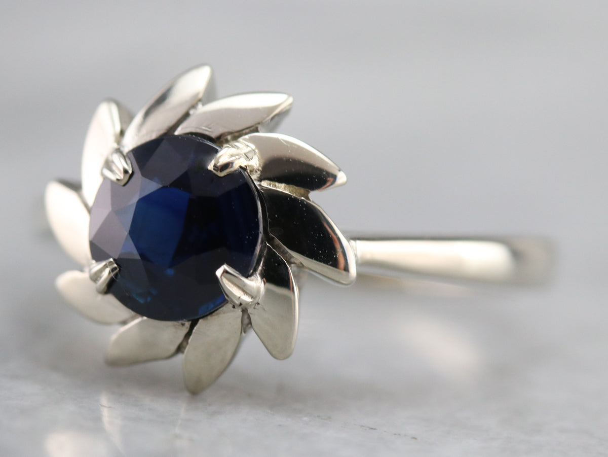 Sapphire Decorative White Gold Ring