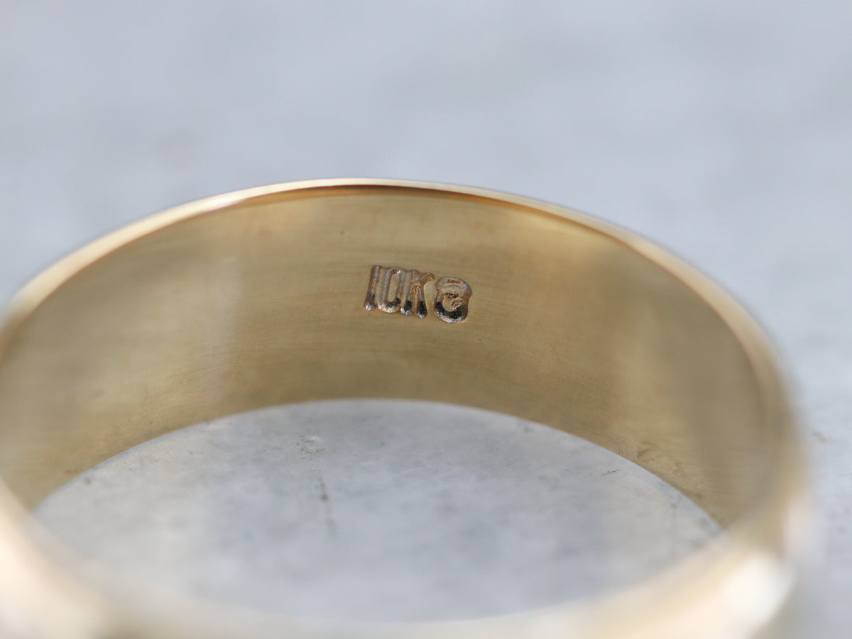 Scrolling Gold Pattern Band
