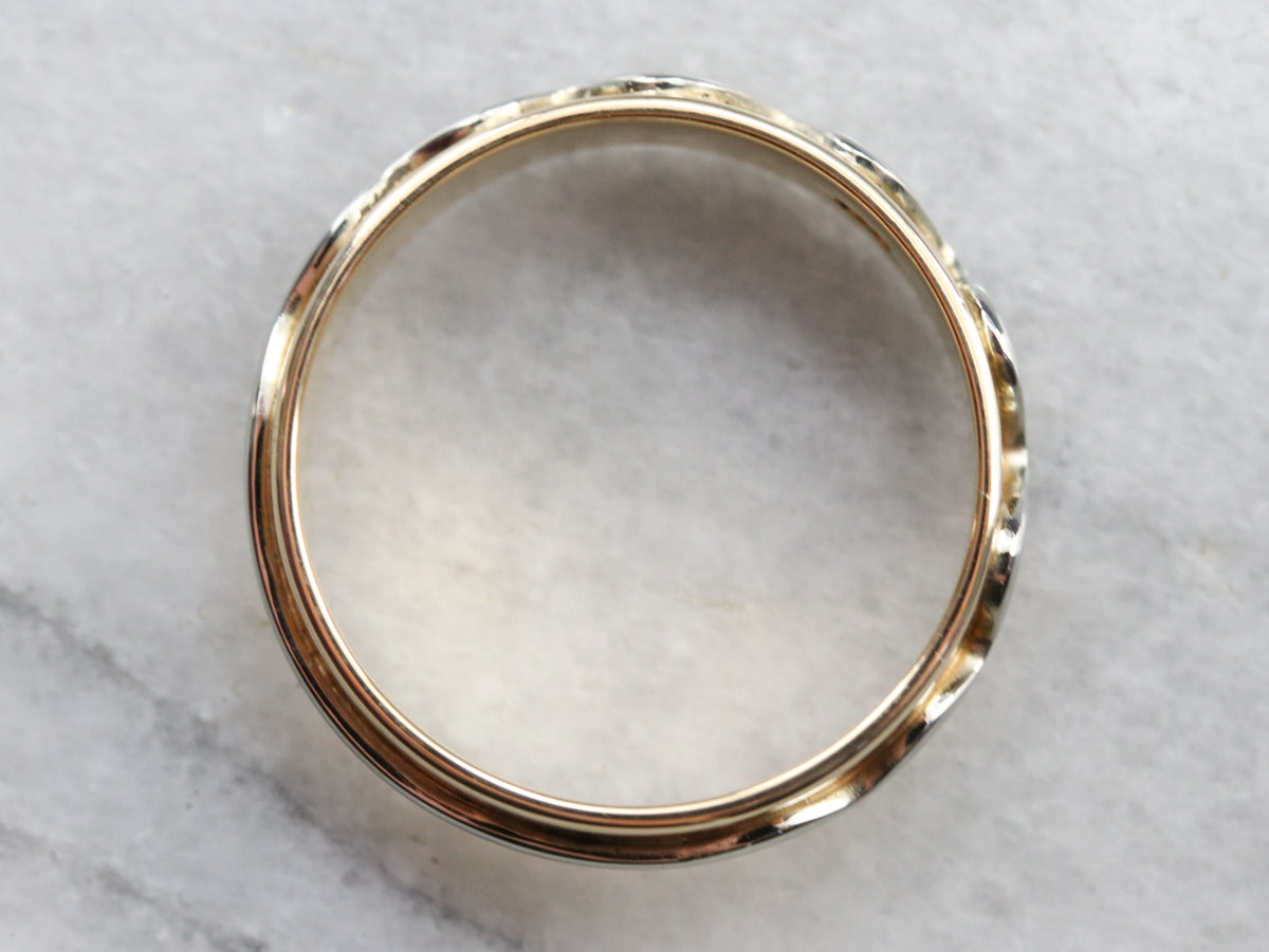 18K Gold Squiggle Pattern Band