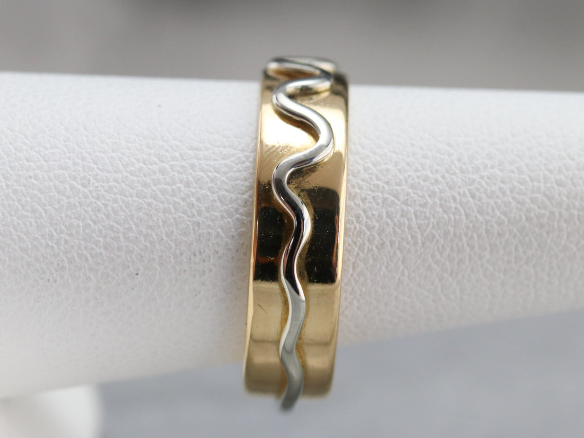 18K Gold Squiggle Pattern Band