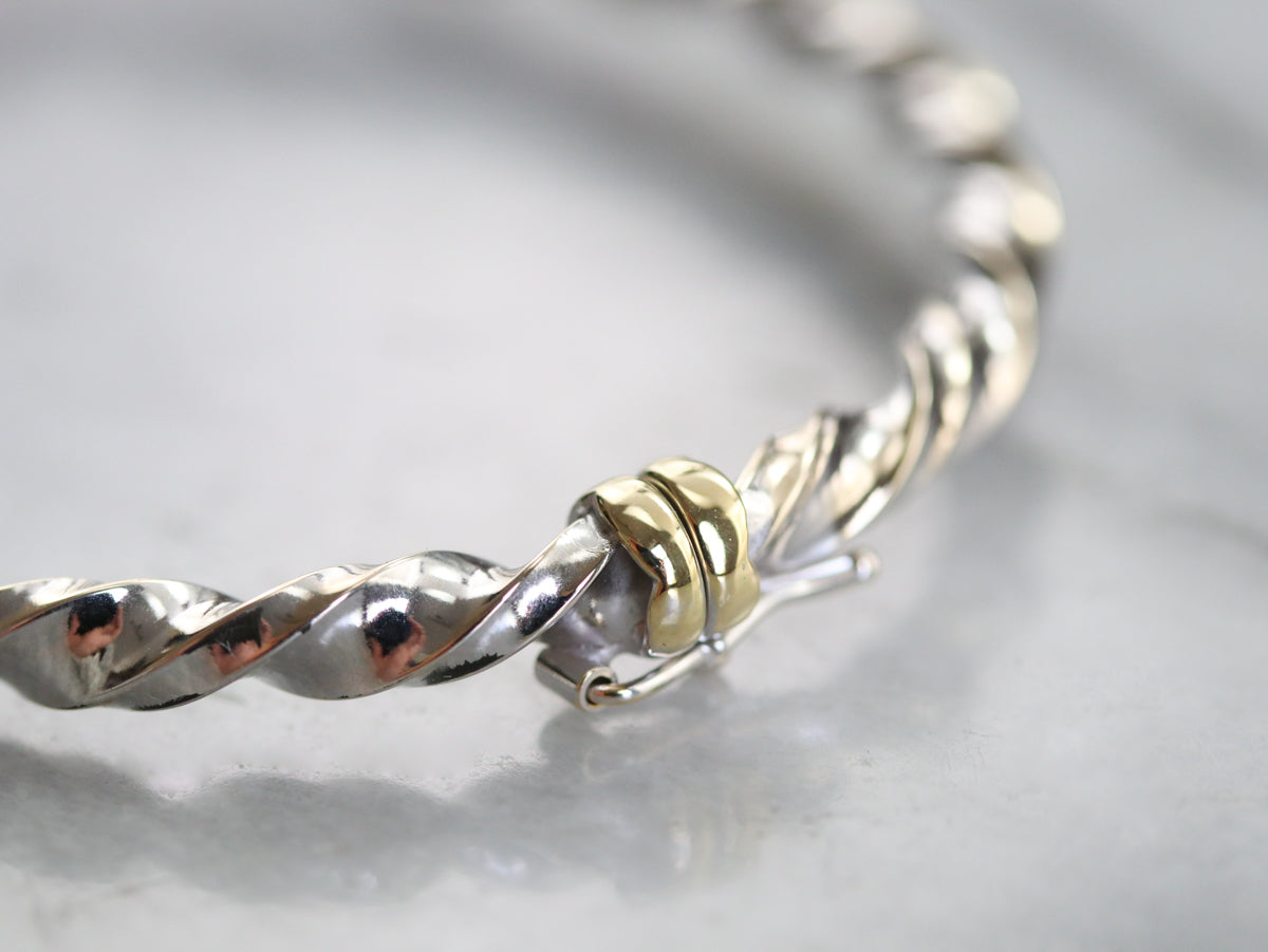 Brazalete de oro pulido de 18 quilates