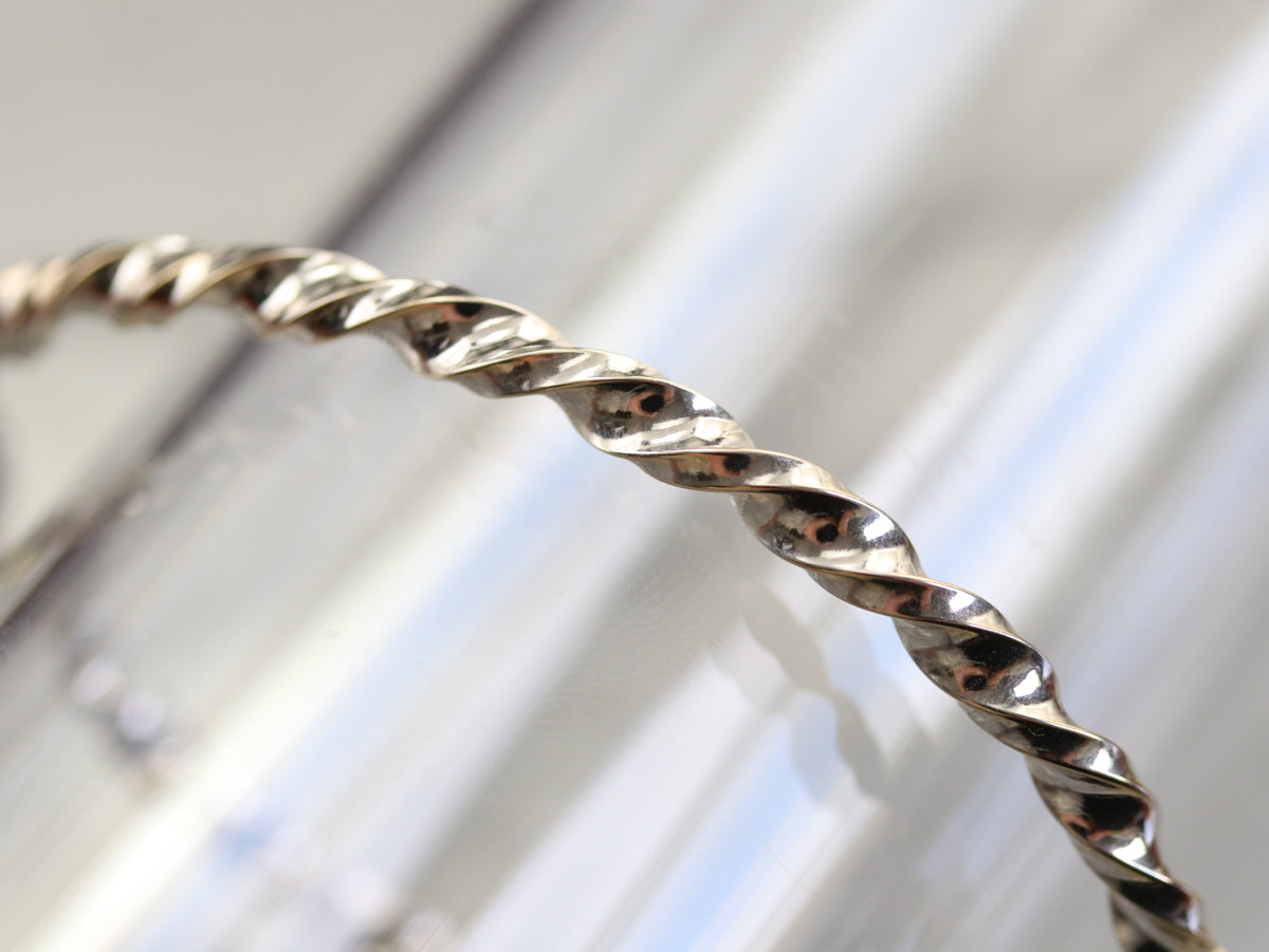 Brazalete de oro pulido de 18 quilates