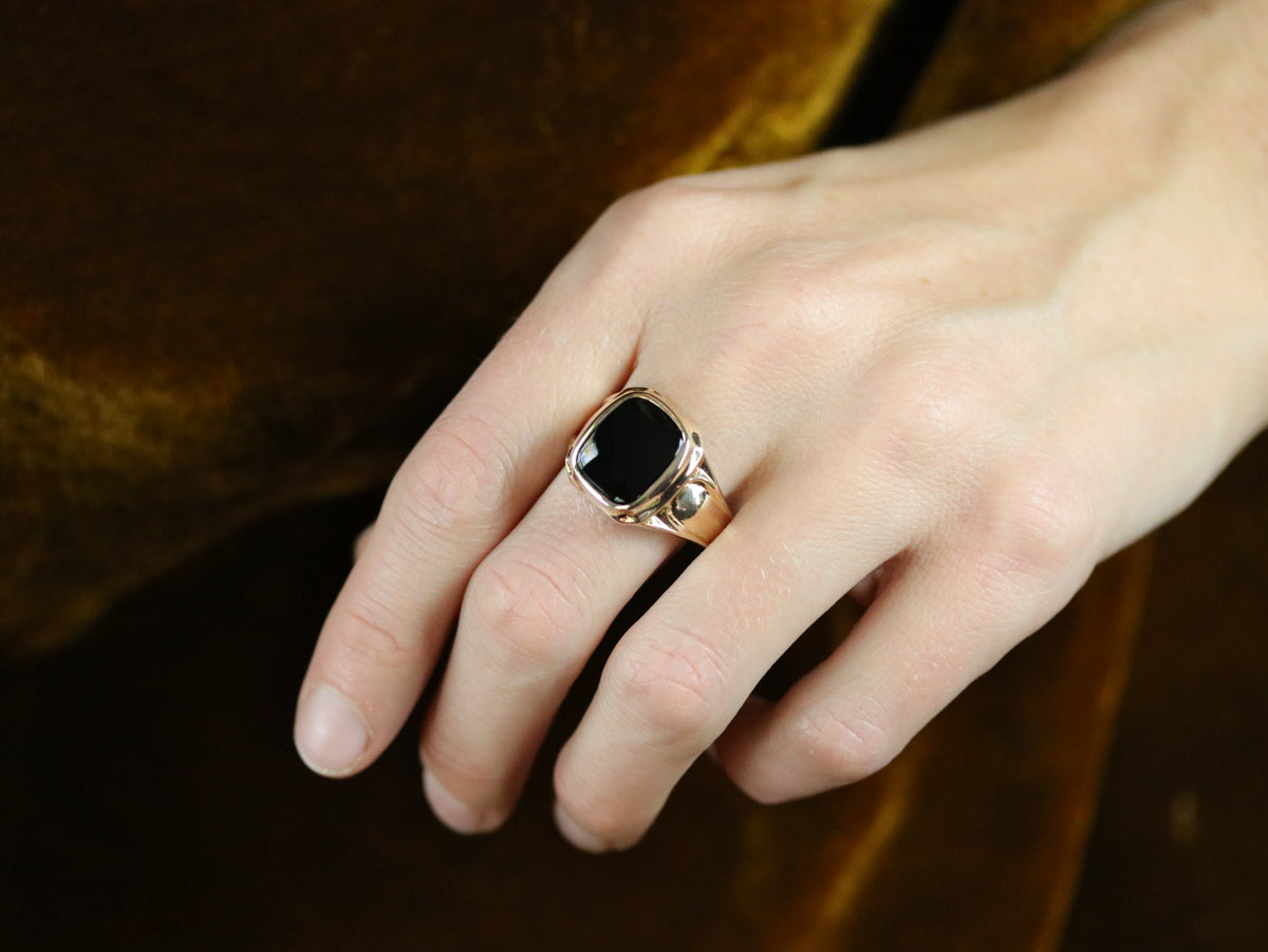 Men's Gold Retro Era Black Onyx Ring