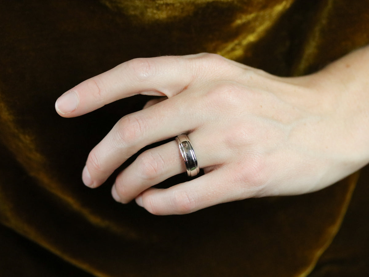 Unisex White Gold Wedding Band