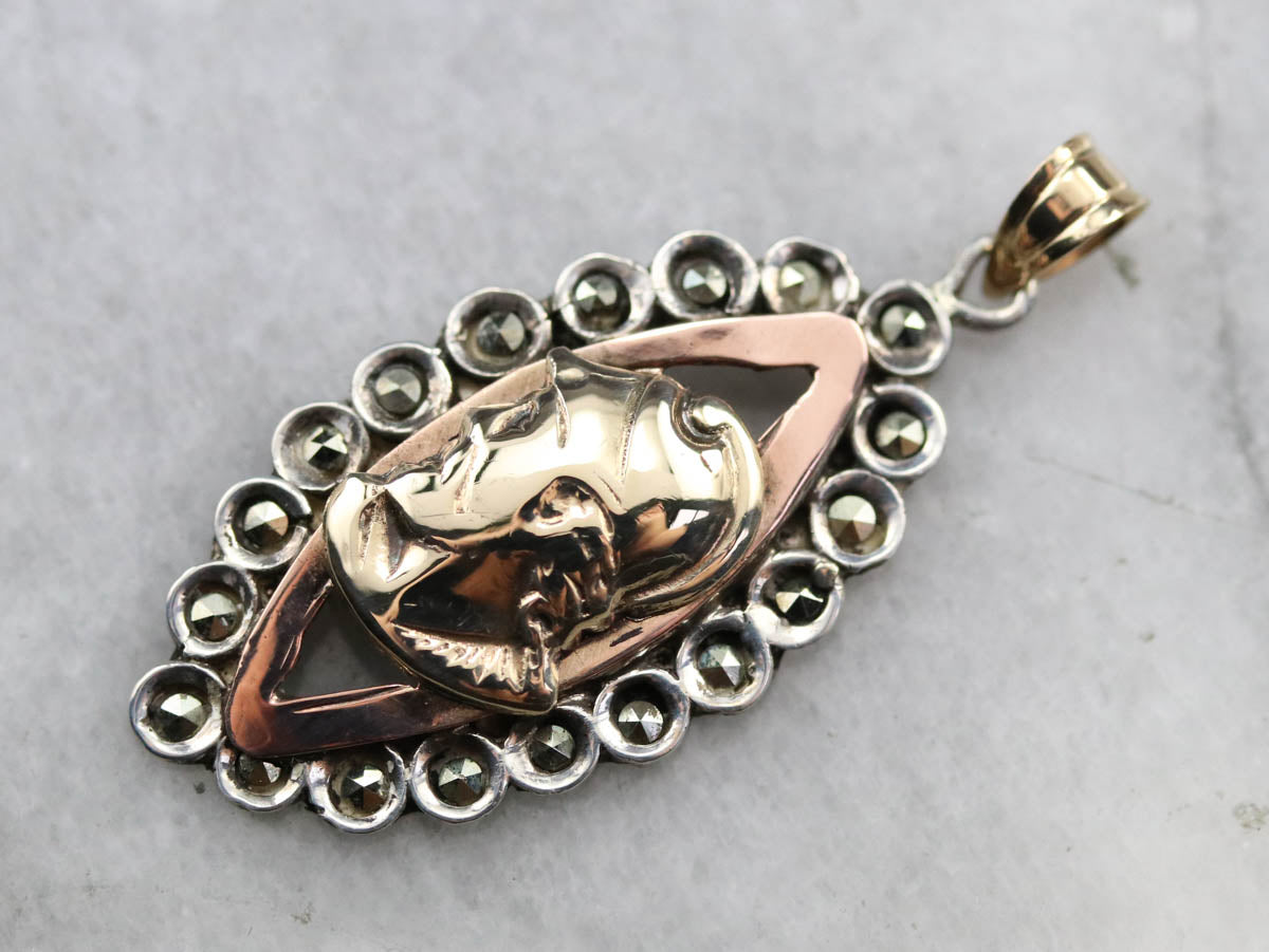 Colgante de marcasita de soldado romano de metales mixtos