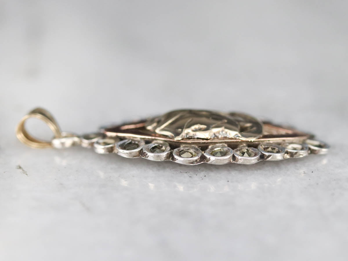 Colgante de marcasita de soldado romano de metales mixtos