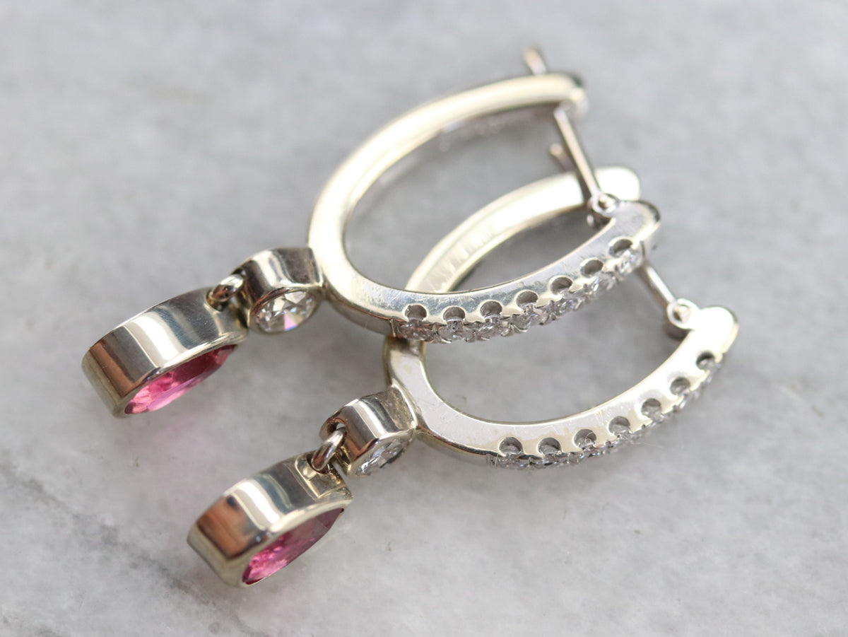 Pendientes colgantes de diamantes y zafiro rosa