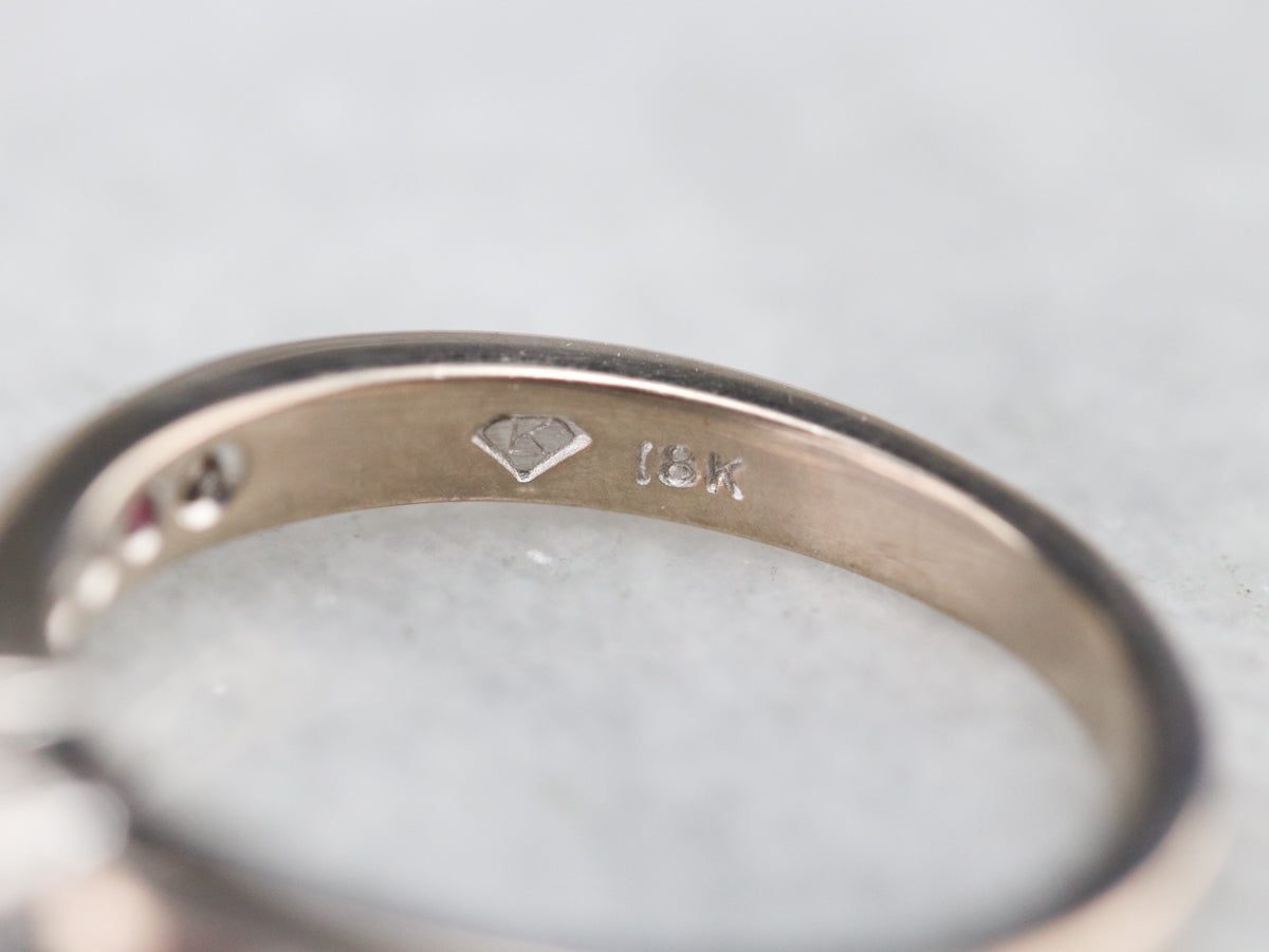 Anillo de diamantes y rubíes con certificación GIA