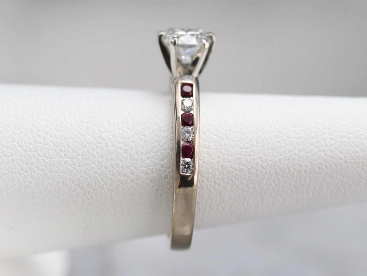 Anillo de diamantes y rubíes con certificación GIA