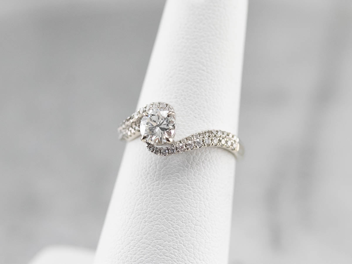 Anillo de compromiso con diamante redondo brillante