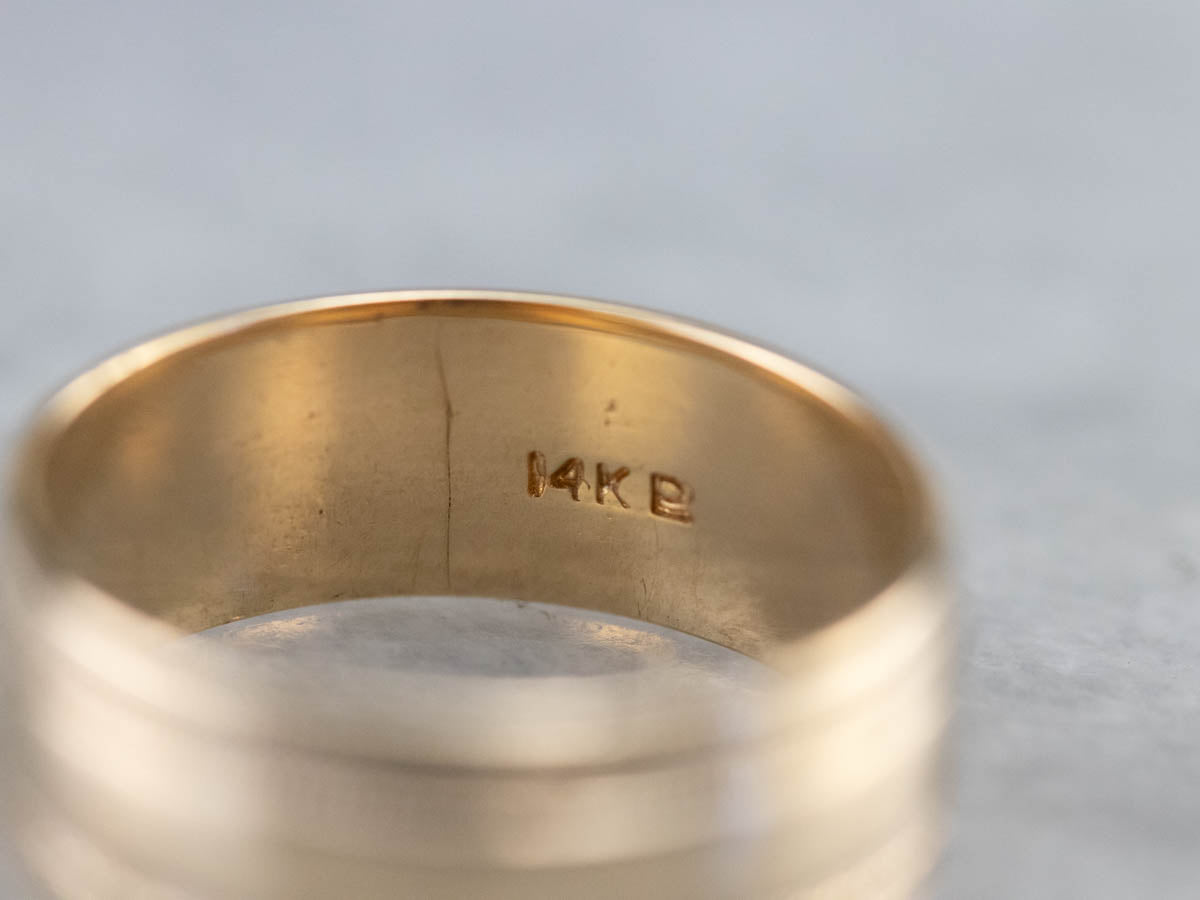 Vintage Yellow Gold Pattern Band