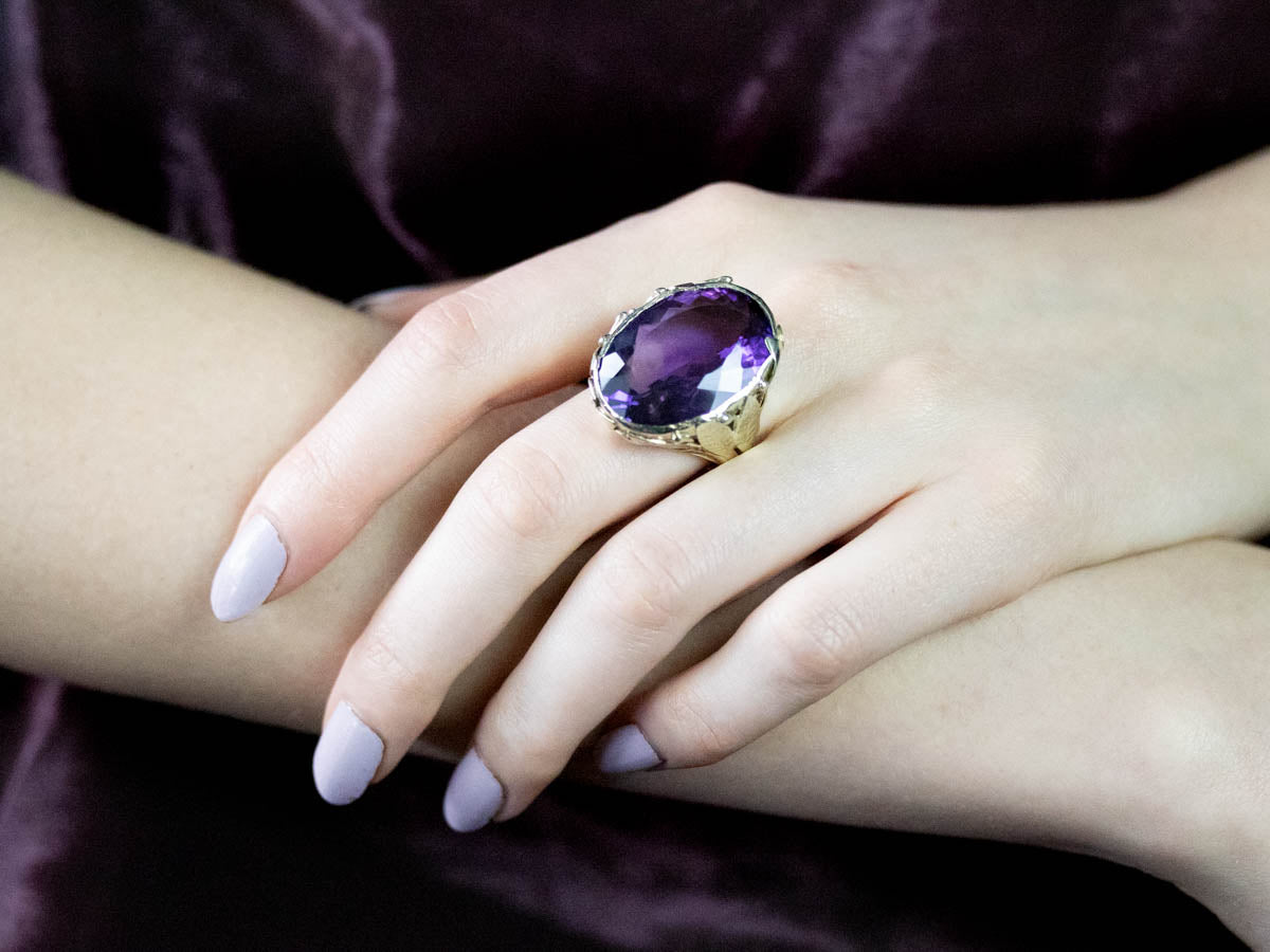 Anillo de cóctel botánico grande con amatista