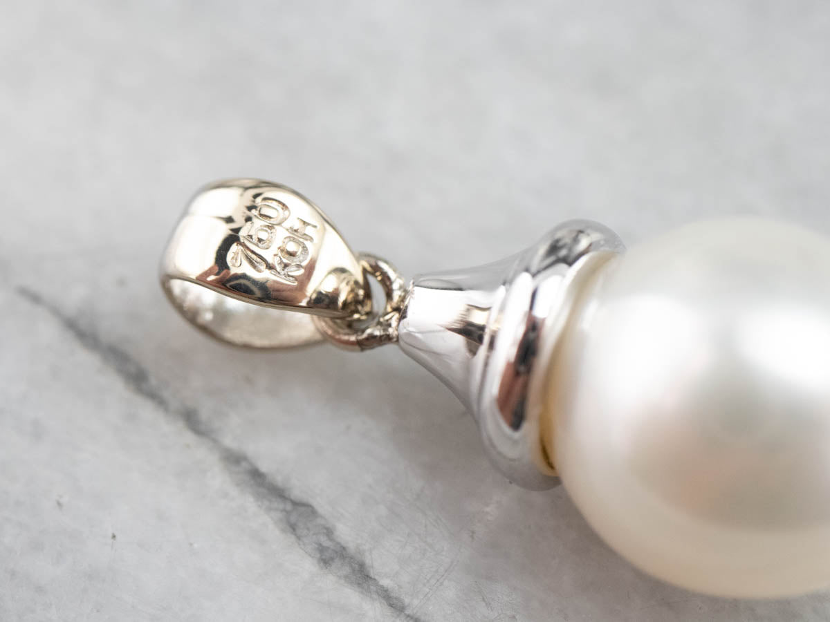 White Gold Pearl Solitaire Pendant