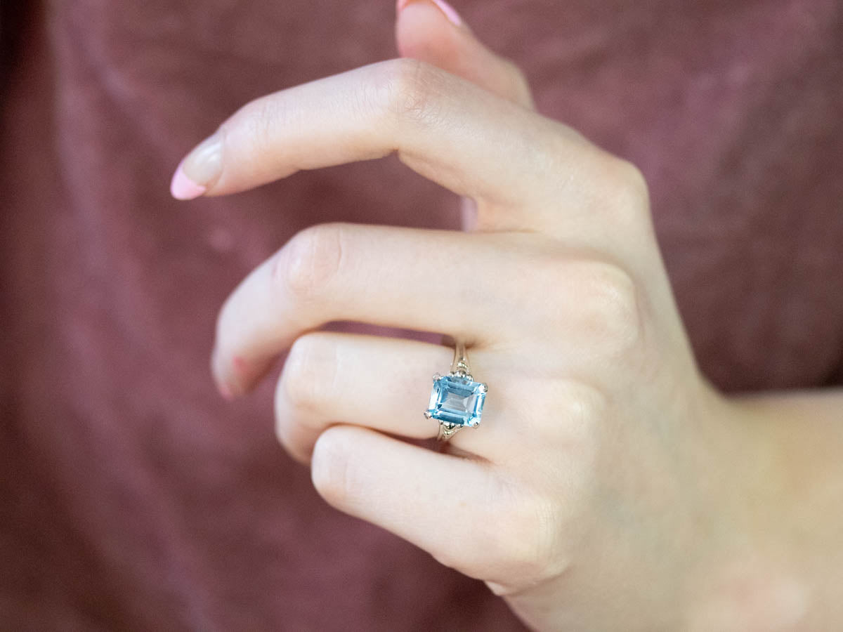 Blue Topaz White Gold Solitaire Ring