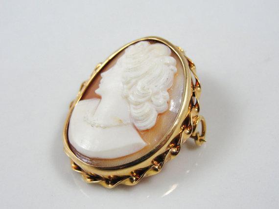 Twist Bezel Cameo with Pearl Necklace Adorned Woman in Profile