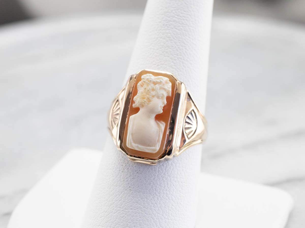 Unisex Gold Retro Era Cameo Ring