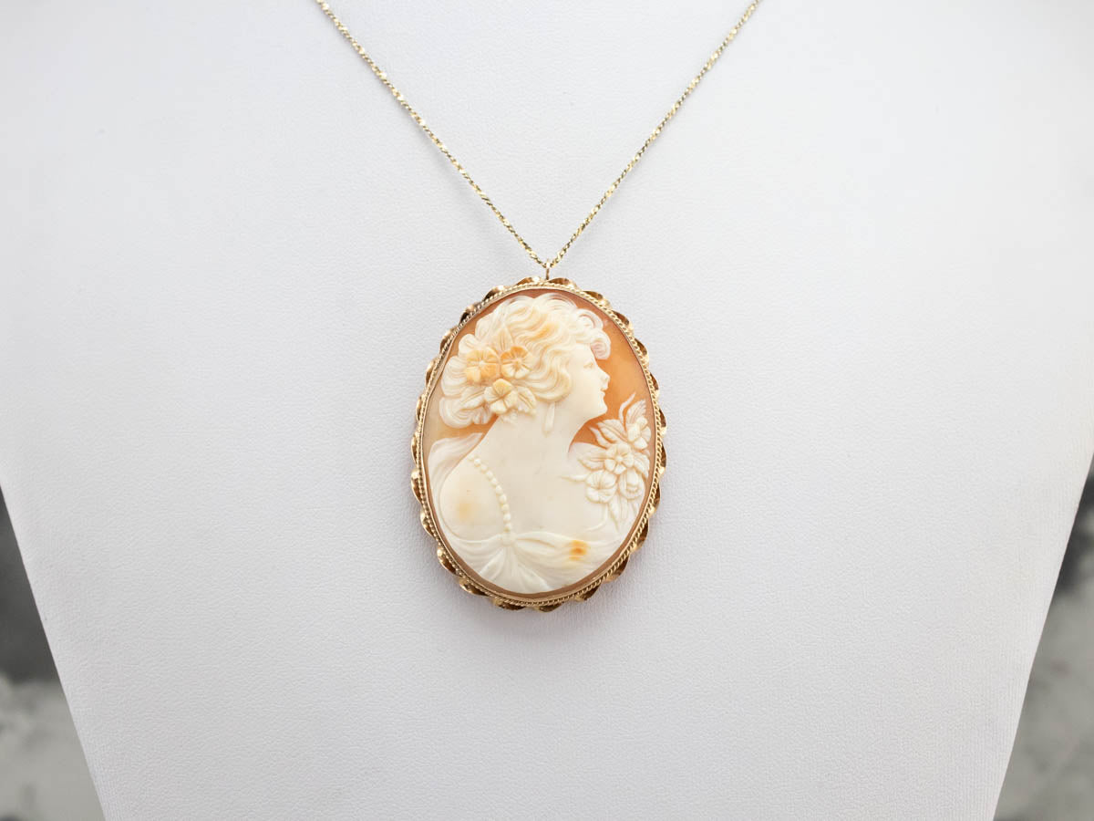 Large Retro Era Cameo Brooch