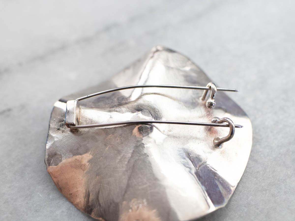 Alfiler de hoja de lirio de metal mixto granate verde