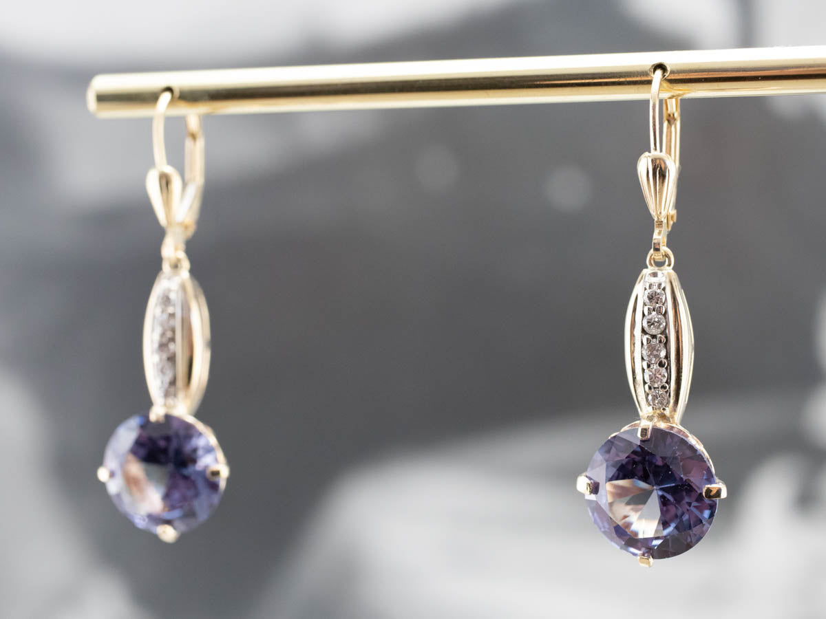 Pendientes colgantes de diamantes y alejandrita sintética