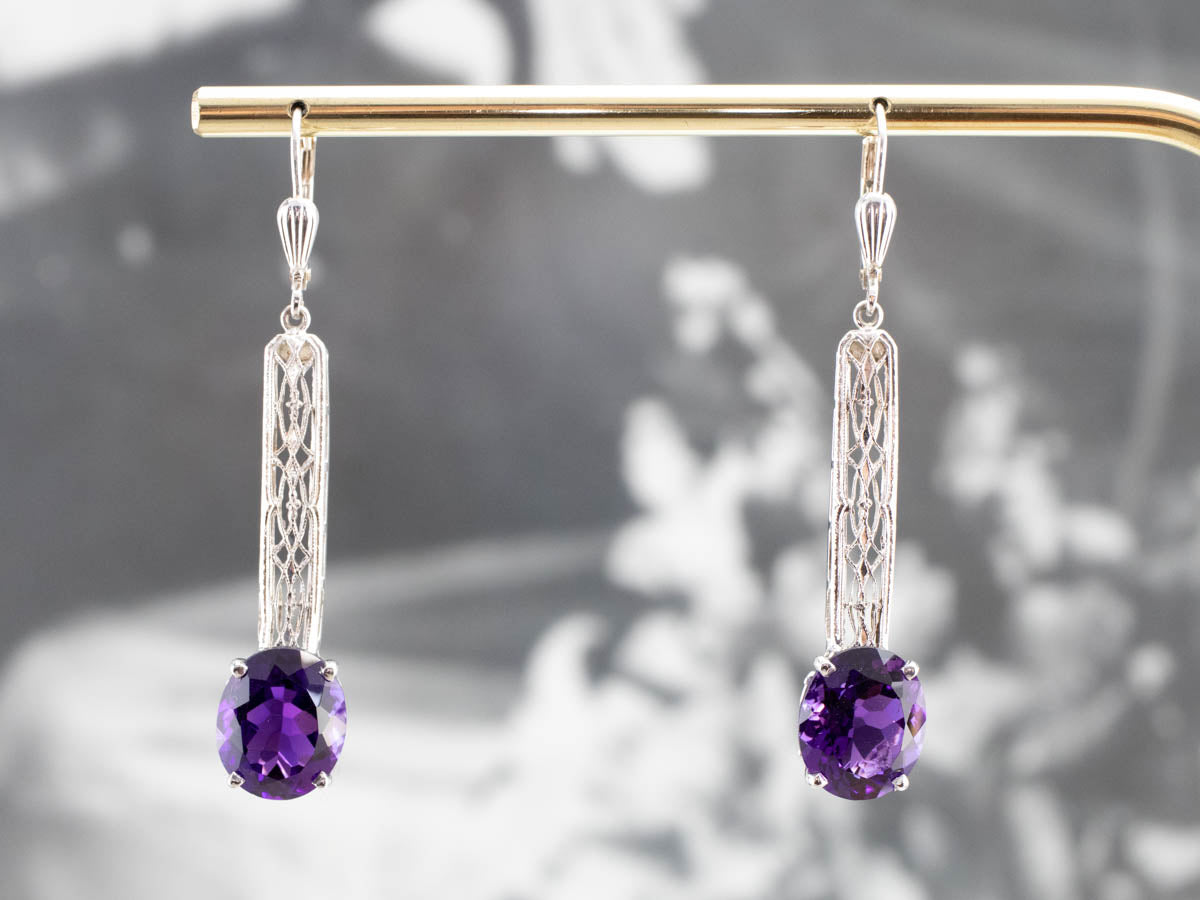 Pendientes colgantes de filigrana de amatista en oro blanco