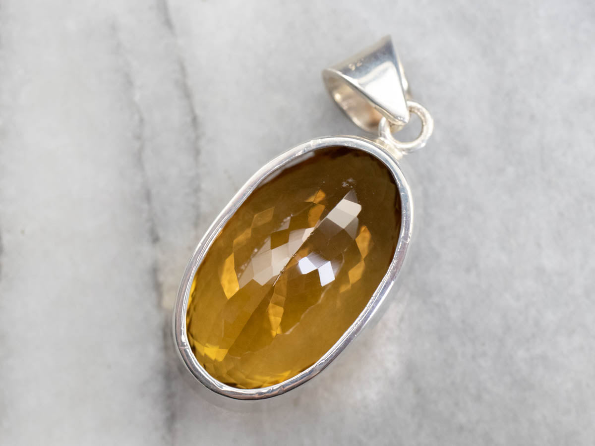 Colgante llamativo de plata de ley con cuarzo miel
