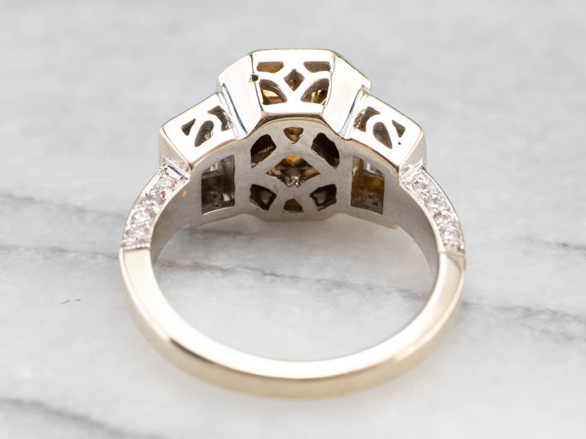 Anillo de diamantes amarillo moderno con certificación GIA