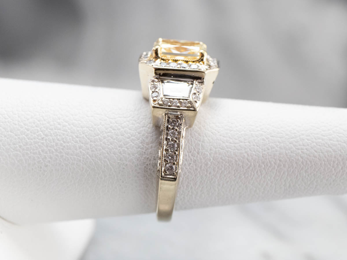 Anillo de diamantes amarillo moderno con certificación GIA