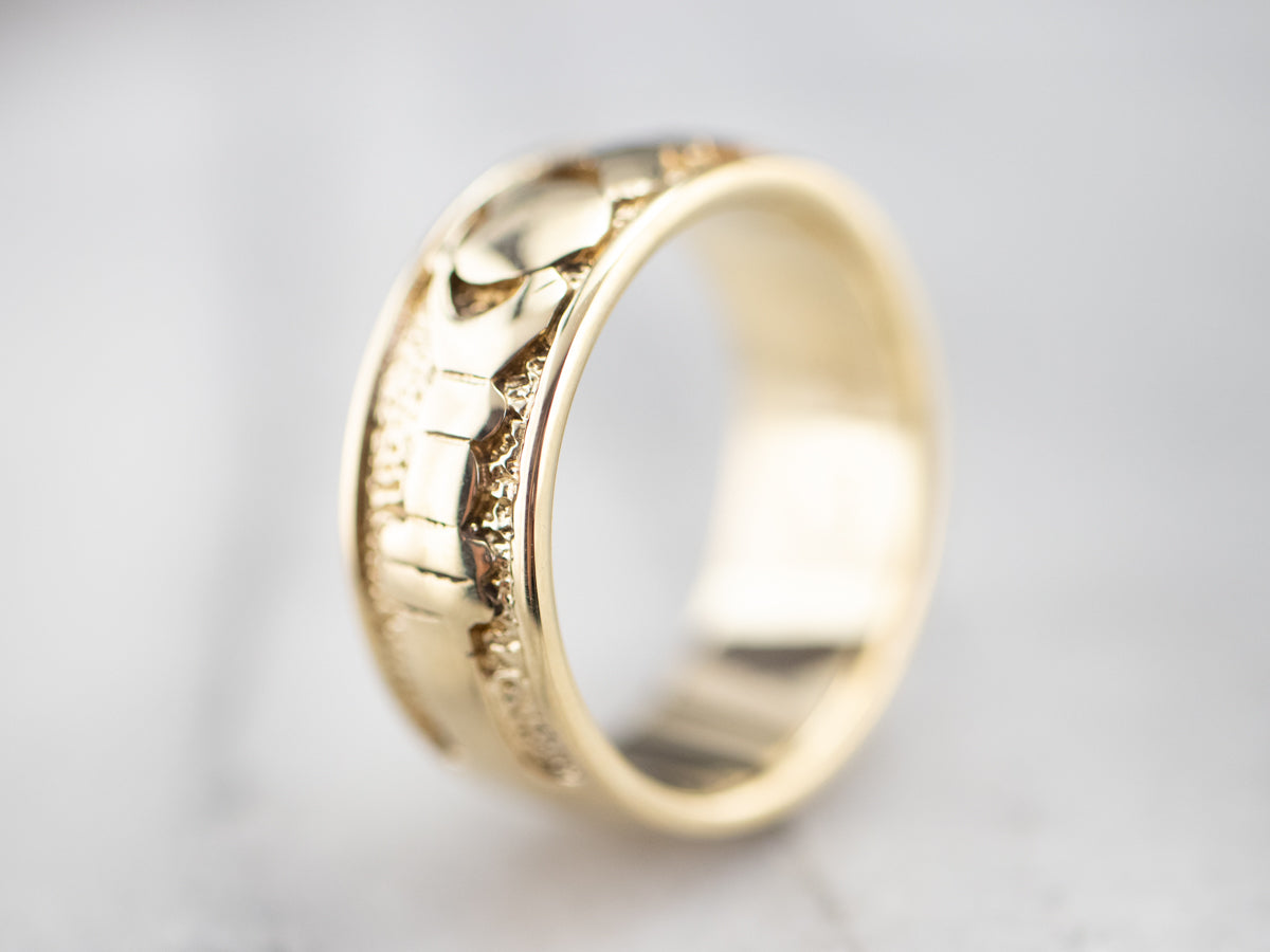 Vintage Yellow Gold Claddagh Band