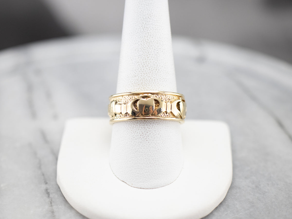 Vintage Yellow Gold Claddagh Band