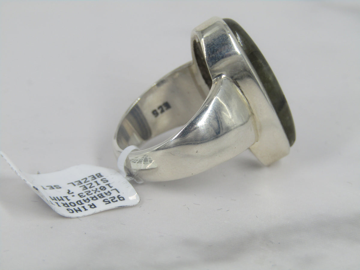 Bezel Set Silver Labradorite Band Ring